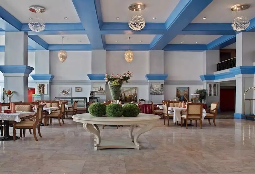 Treebo Tryst Royal Palm