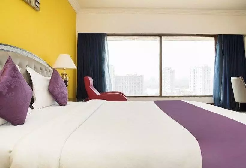 Treebo Tryst Royal Palm