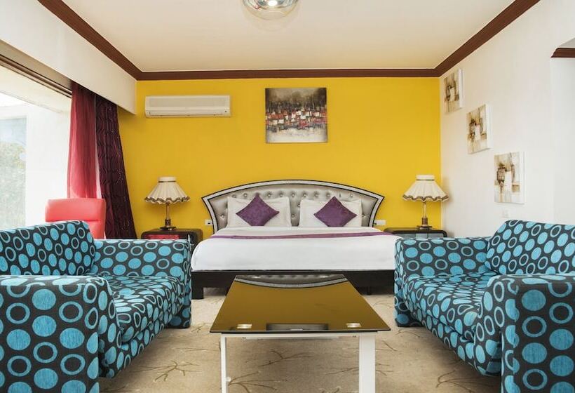 Treebo Tryst Royal Palm