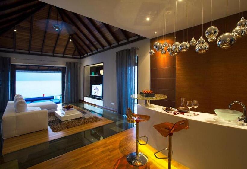 Resort Velassaru Maldives