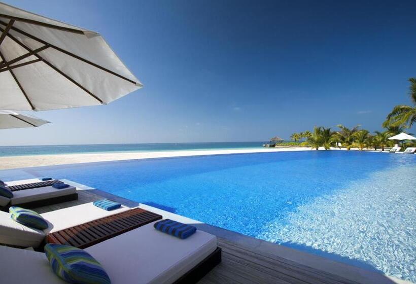 Resort Velassaru Maldives