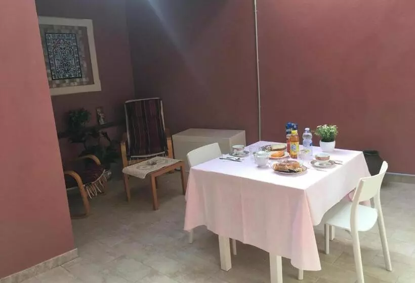 B&b Juighissa Leonora