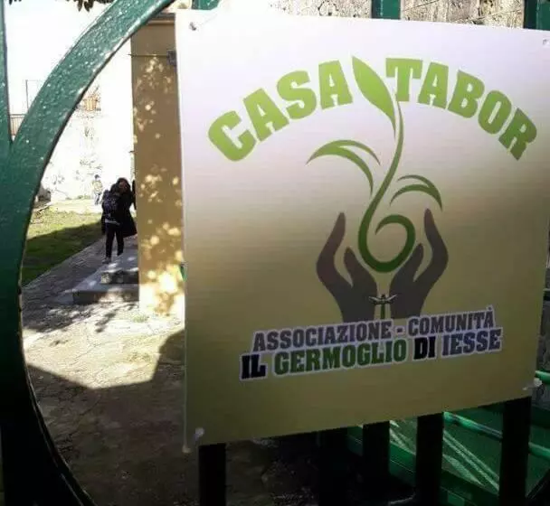 ペンション Casa Tabor