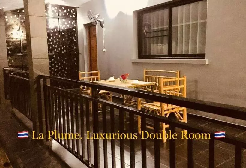Pensão La Plume