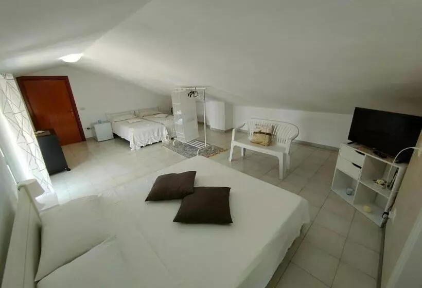 Bed And Breakfast Champagne