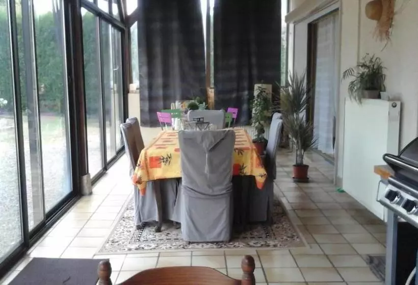 تختخواب و صبحانه Chez Sylvie Et Jean Yves