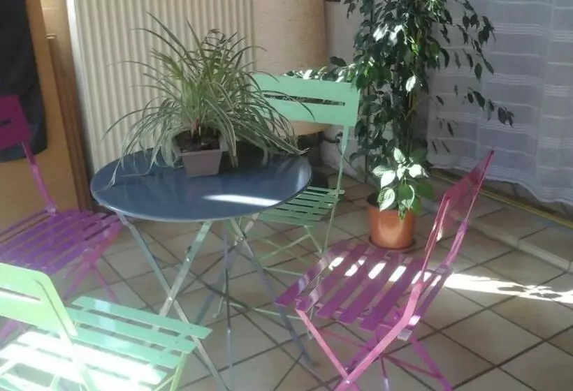 تختخواب و صبحانه Chez Sylvie Et Jean Yves