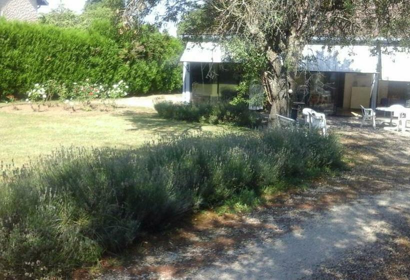 مبيت وإفطار Chez Sylvie Et Jean Yves