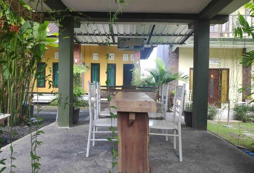 فندق Oyo 90547 Pondok Saren Anyar