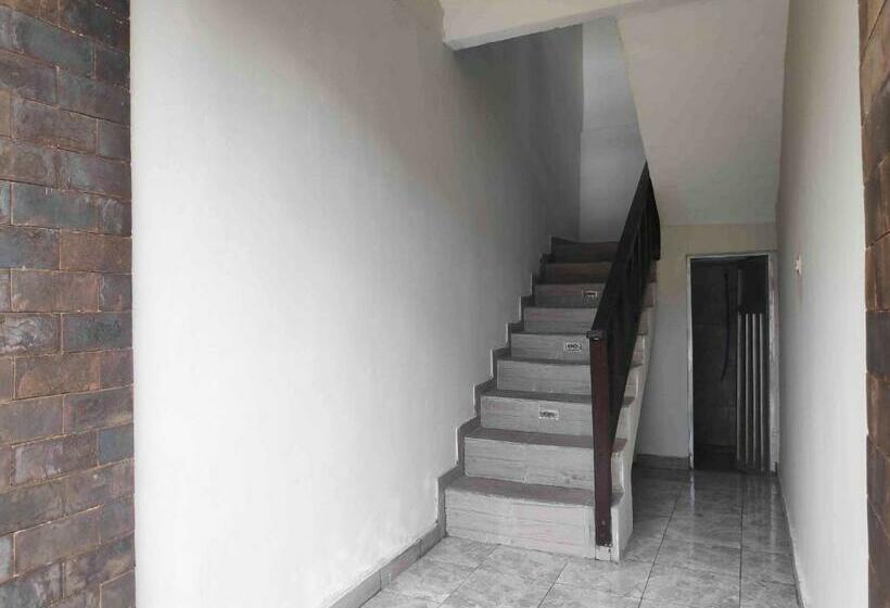 فندق Oyo 90547 Pondok Saren Anyar