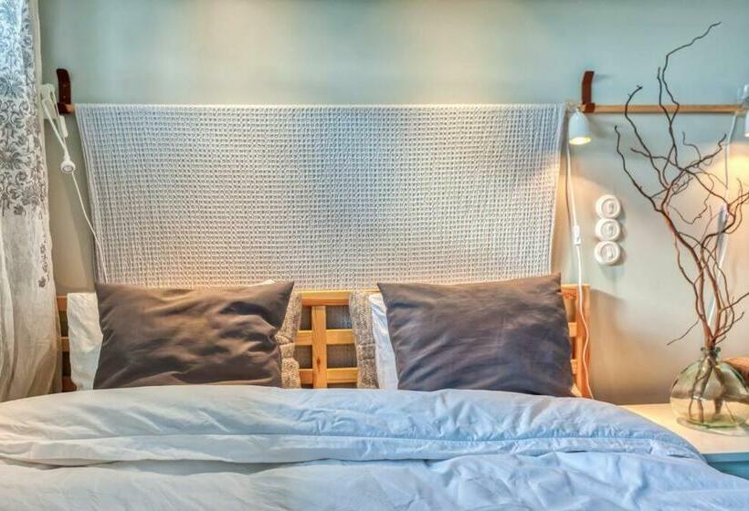 צימר Luxurious Studio Within Nature Next To Stockholm