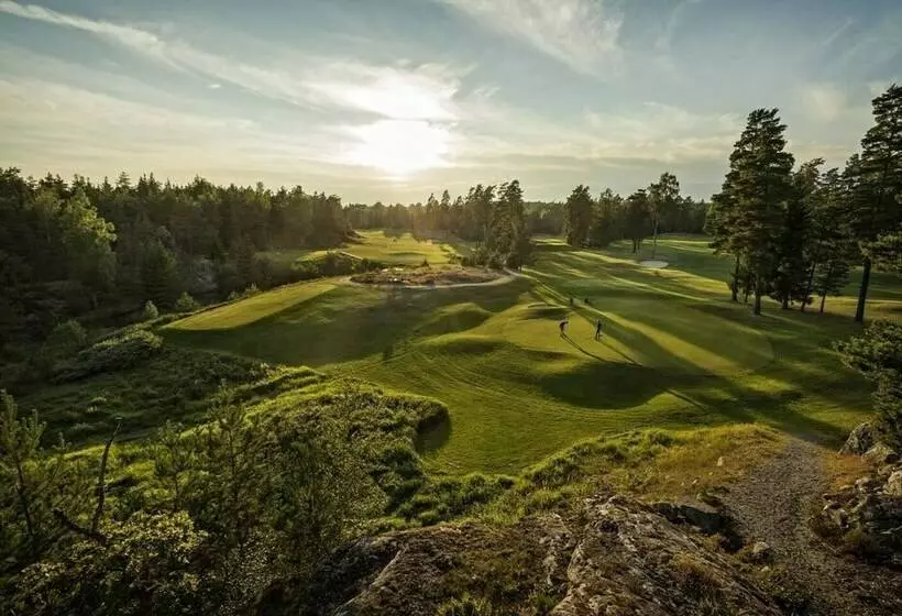 Aamiaismajoitus (B&B) Luxurious Studio Within Nature Next To Stockholm