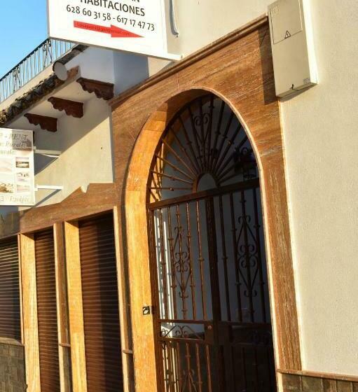 هاستل Iznájar Suites