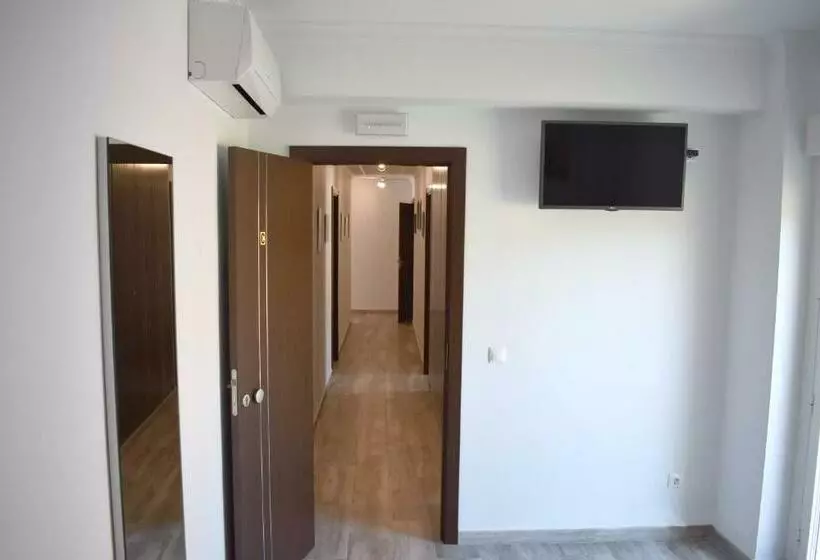 Retkeilymaja Iznájar Suites
