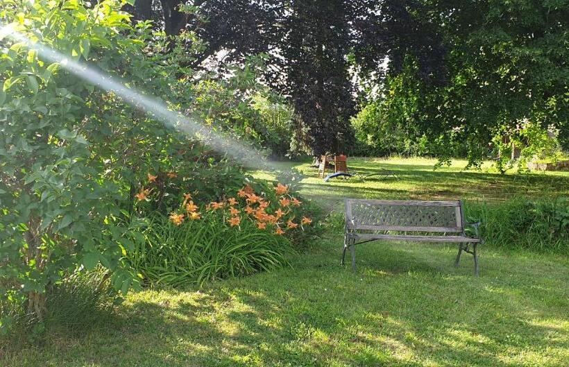 مبيت وإفطار De Passage Chez Lili