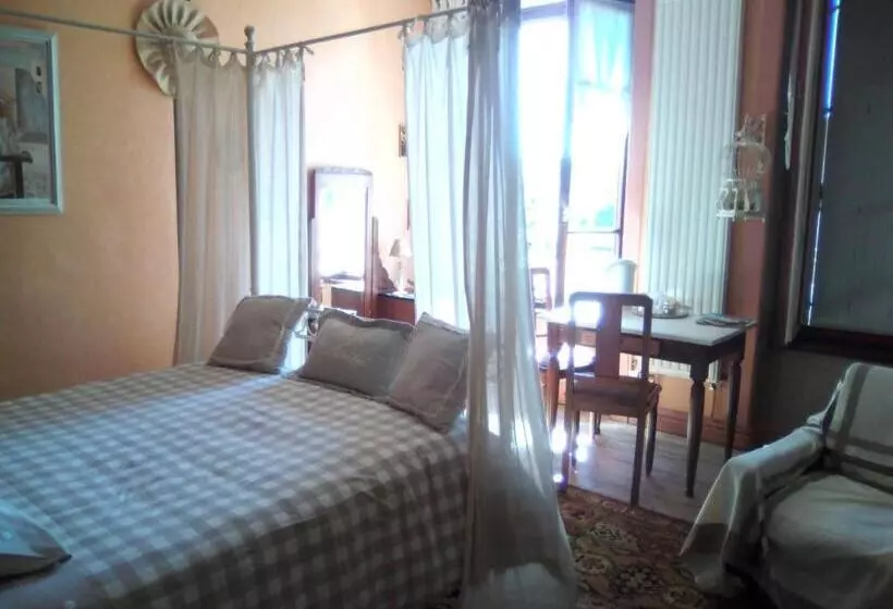 ベッドアンドブレックファースト La Ganse Blanche