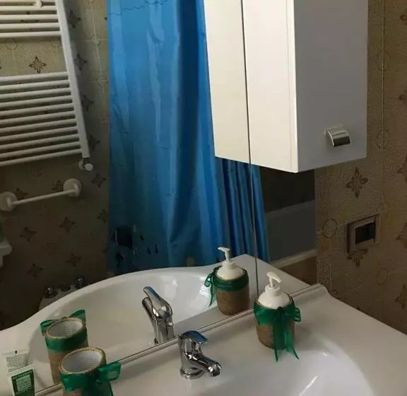 ベッドアンドブレックファースト Mirella S House Viaverona