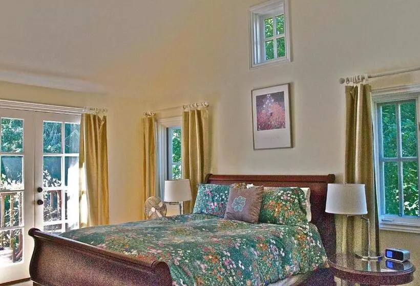 Aamiaismajoitus (B&B) Wetherly Inn & Spa