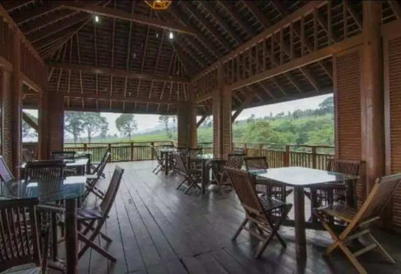 Kebun Teh Wonosari Rollaas Hotel & Resort