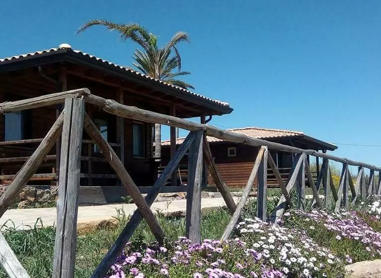 هتل Villaggio San Demetrio