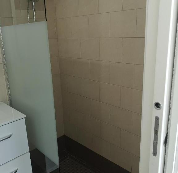 פנסיון Elis...land..