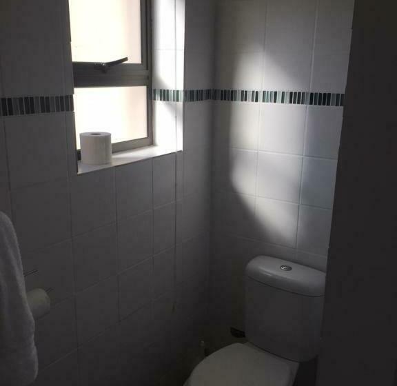 Пансион Pearl Oyster Guesthouse