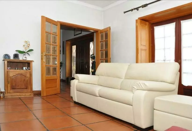 Aamiaismajoitus (B&B) Quintinha D´avó