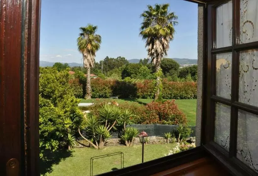 Aamiaismajoitus (B&B) Quintinha D´avó