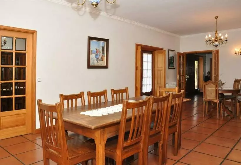 Aamiaismajoitus (B&B) Quintinha D´avó