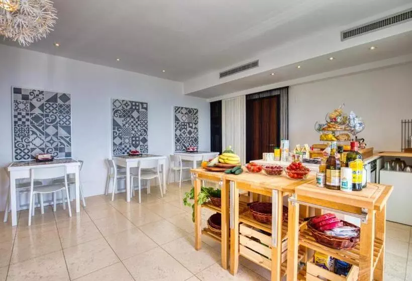 Aamiaismajoitus (B&B) Residenze Longhi