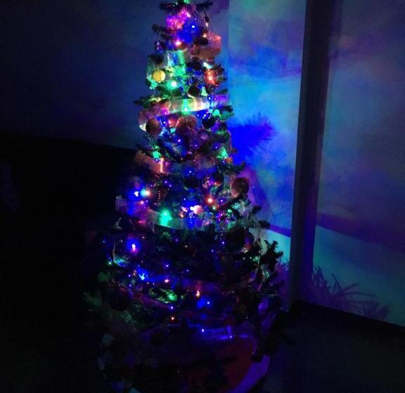 פנסיון Blackboard House