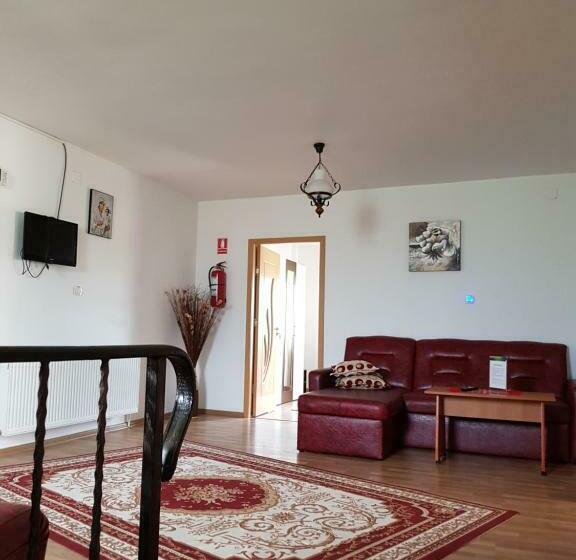 Пансион Casa De Vacanta Macovei0744