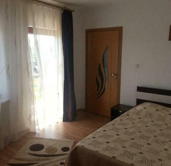 Пансион Casa De Vacanta Macovei0744