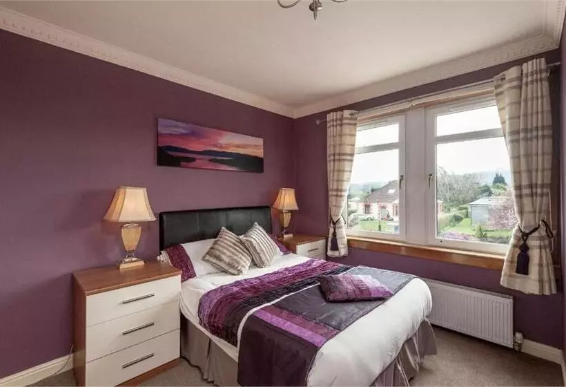 پانسیون Hillhouse