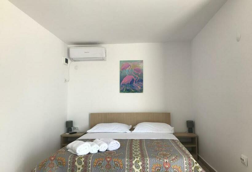 بنسيون Vila Atlas