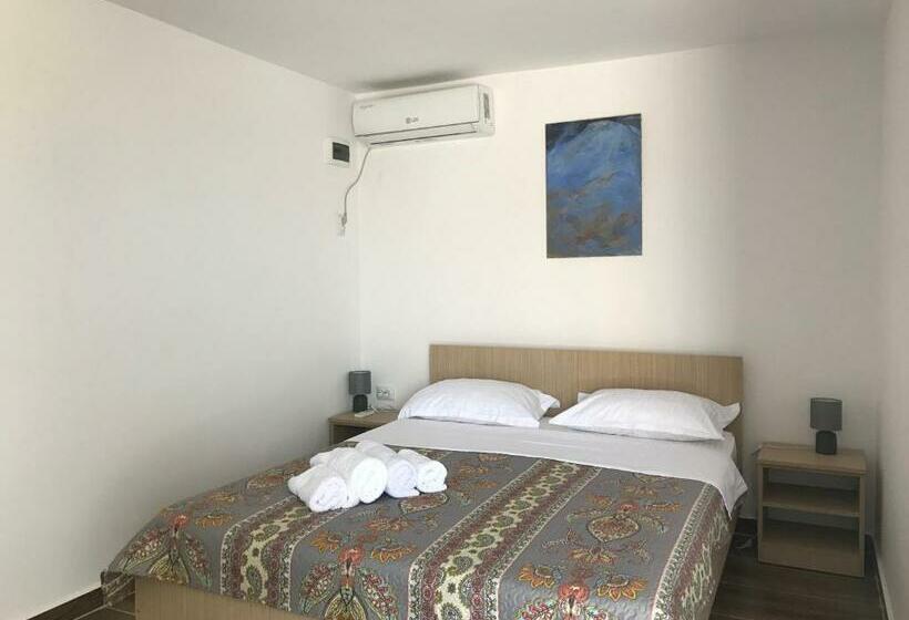 بنسيون Vila Atlas