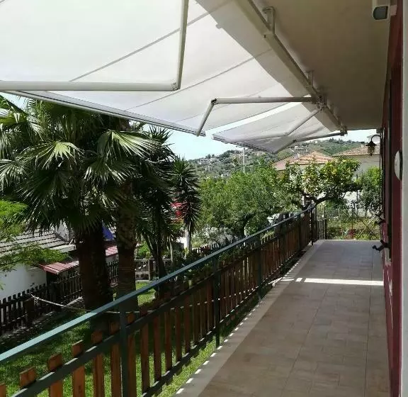 Albizia, Casevacanza