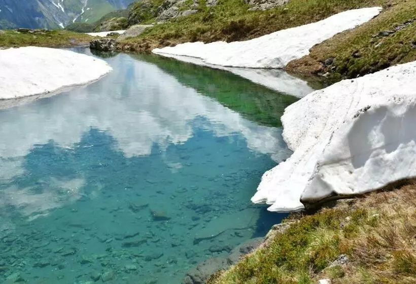 ベッドアンドブレックファースト Chambres D Hotes Les Clarines