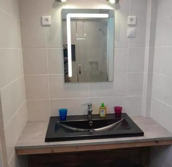 Aamiaismajoitus (B&B) Chambres D Hôtes L Oustal
