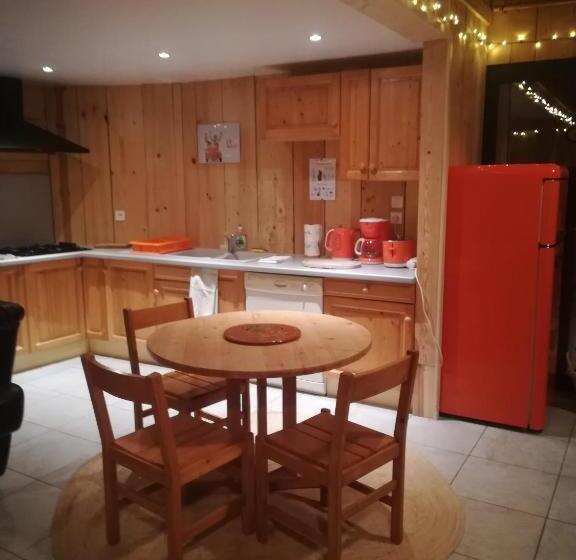 민박 Chambres D Hôtes Olachat Proche Annecy