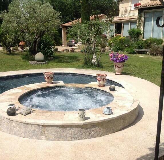 민박 Le Lutin Sur Le Toit