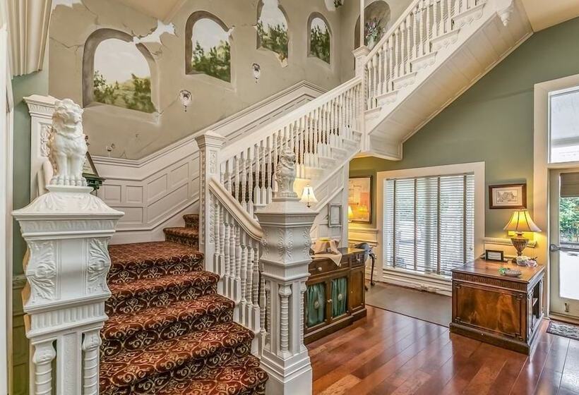 تختخواب و صبحانه The Mayors Mansion Inn