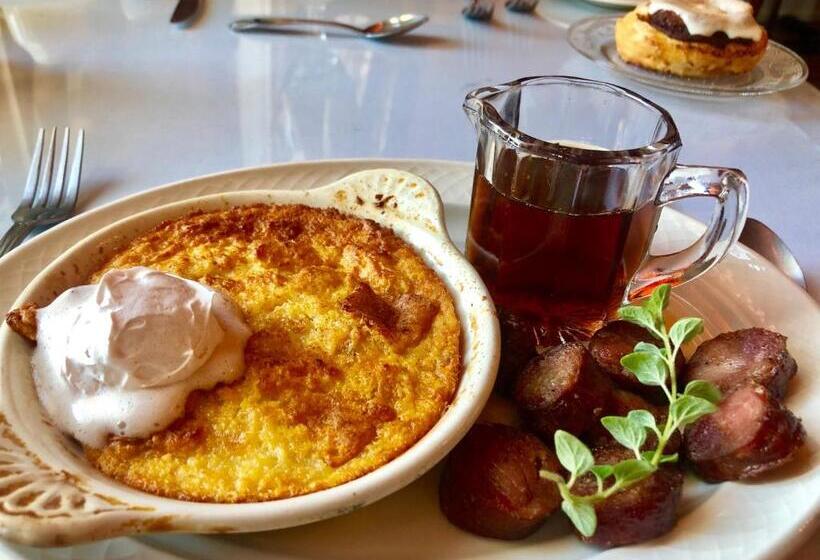 تختخواب و صبحانه The Mayors Mansion Inn