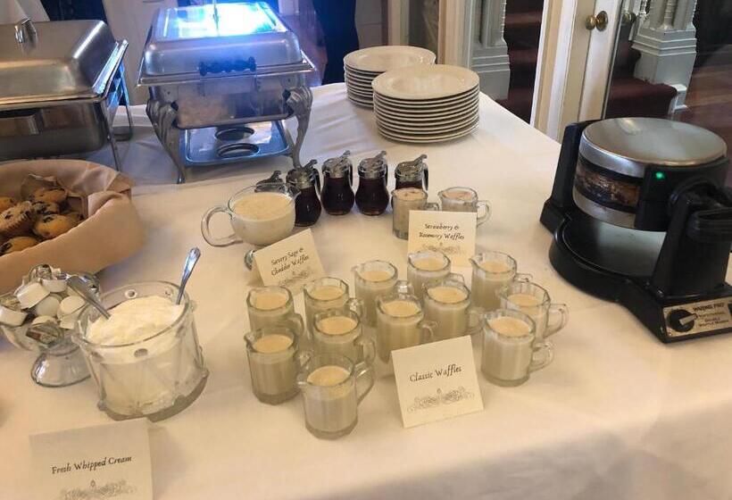 تختخواب و صبحانه The Mayors Mansion Inn