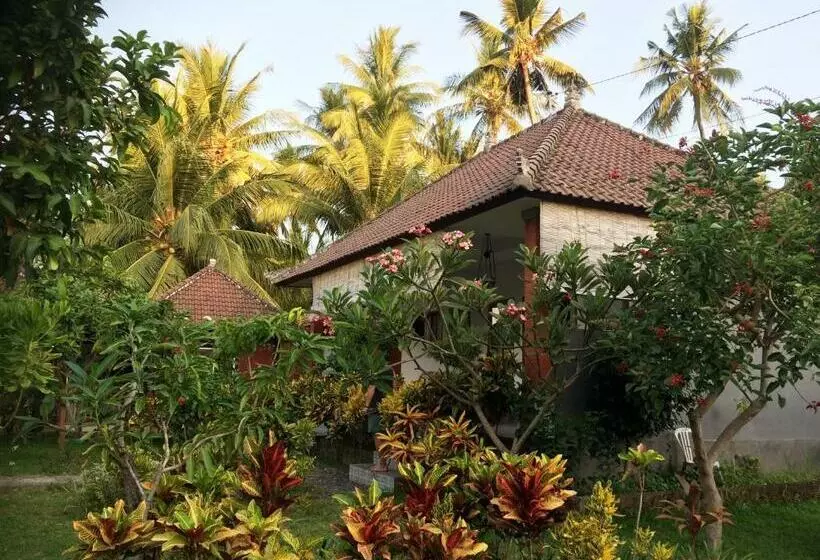 پانسیون Bali Segara Lestari Oceanfront Villas