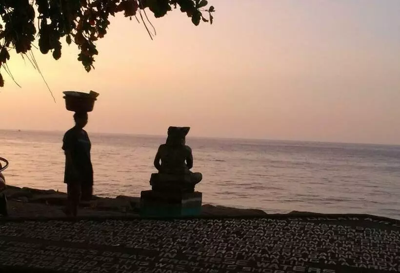 پانسیون Bali Segara Lestari Oceanfront Villas
