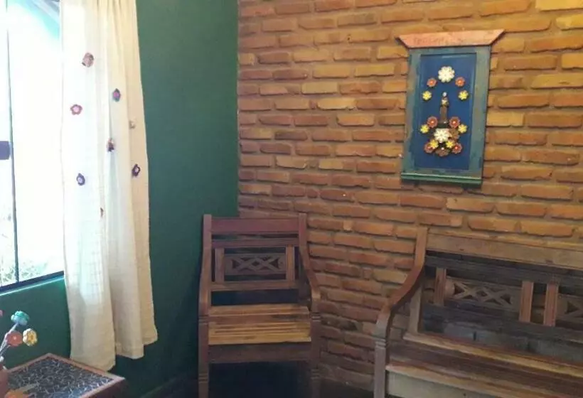 Majatalo Poente Guest House