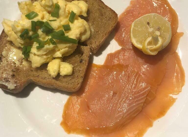 The Hollow Bed And Breakfast