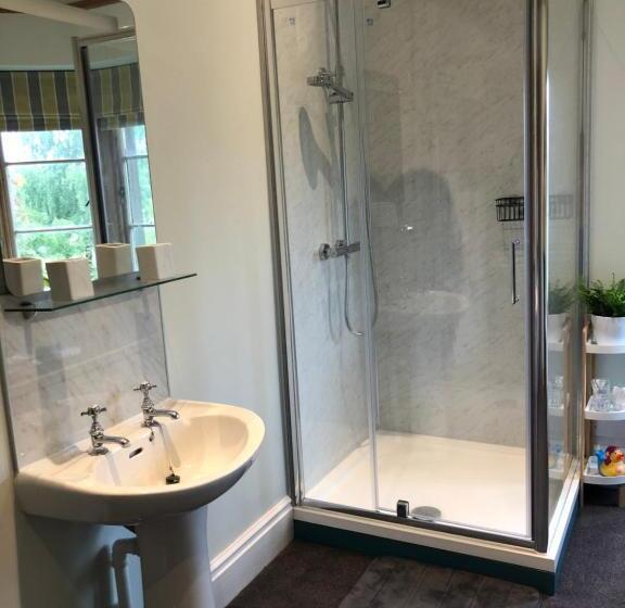 The Hollow Bed And Breakfast