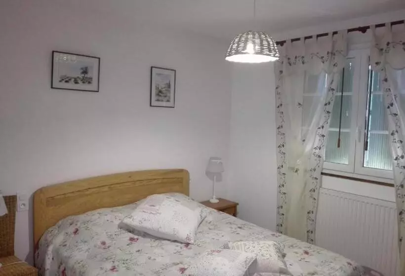 Aamiaismajoitus (B&B) Bnbinb La Cour Enchantée